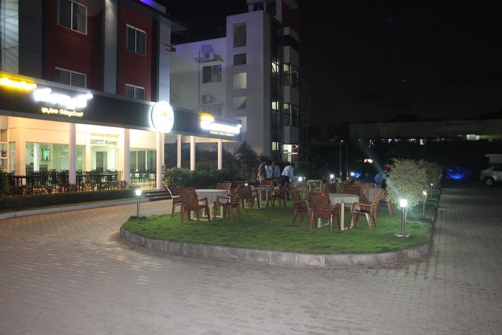 Hotel Kalyani Mysore Ngoại thất bức ảnh
