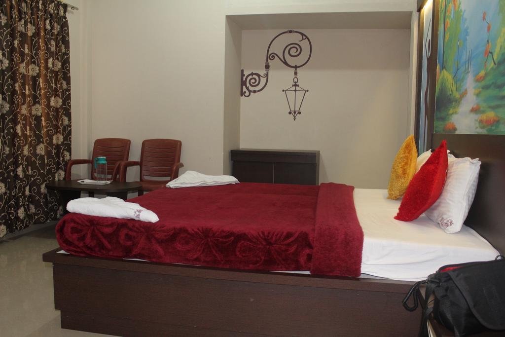 Hotel Kalyani Mysore Phòng bức ảnh